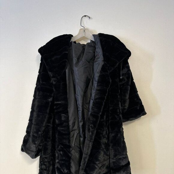 Women's Open Front Black Faux Fur Coat Jacket NWOT Medium - Picture 1 of 5